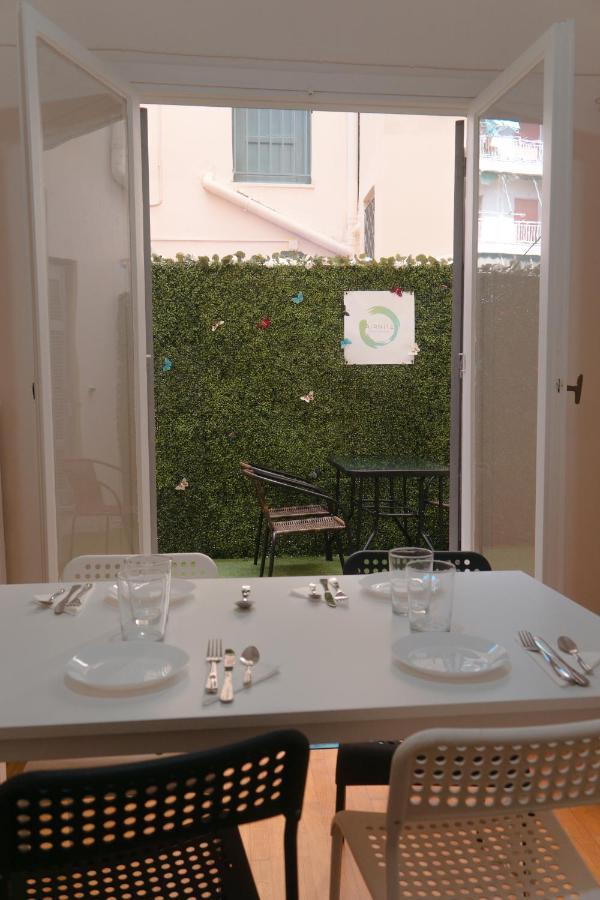 Apartment In Center Of Athena Bagian luar foto