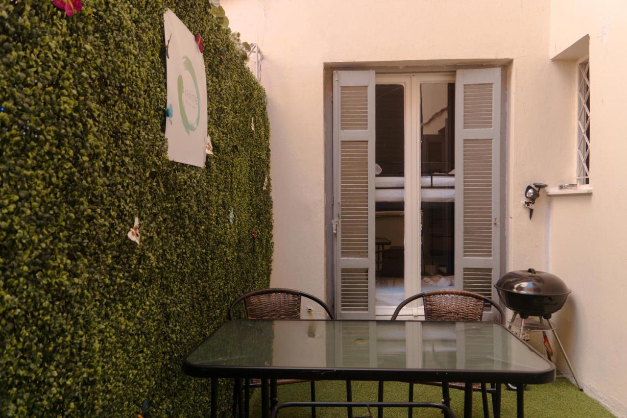 Apartment In Center Of Athena Bagian luar foto